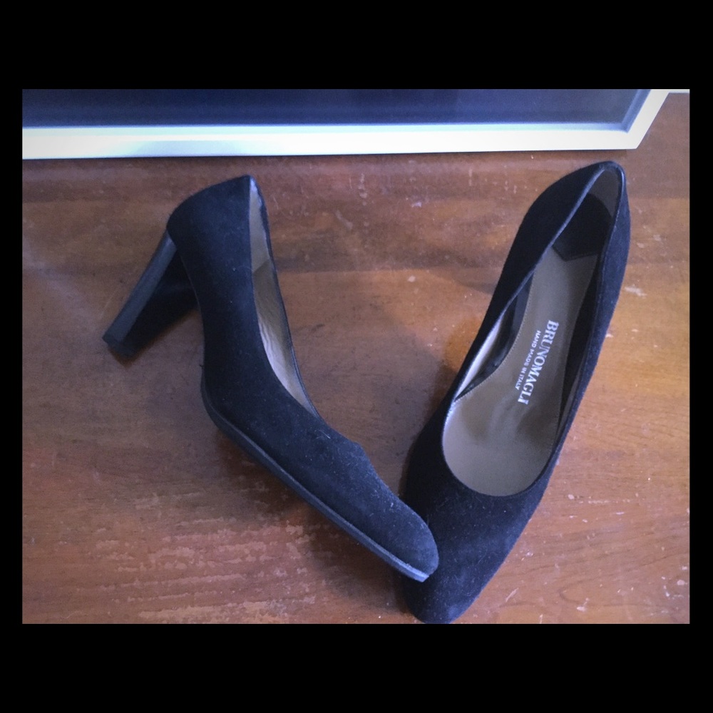 Bruno Magli suede heels size 8, great condition!